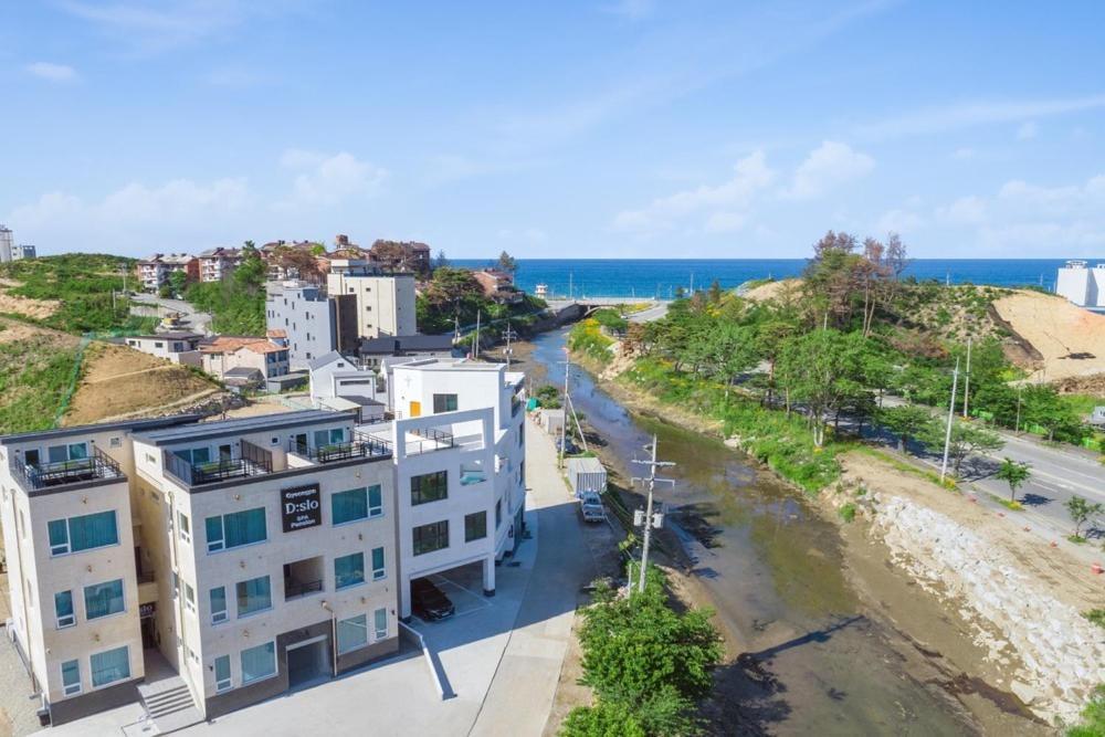 Hotel Gangneung Dislo Zewnętrze zdjęcie